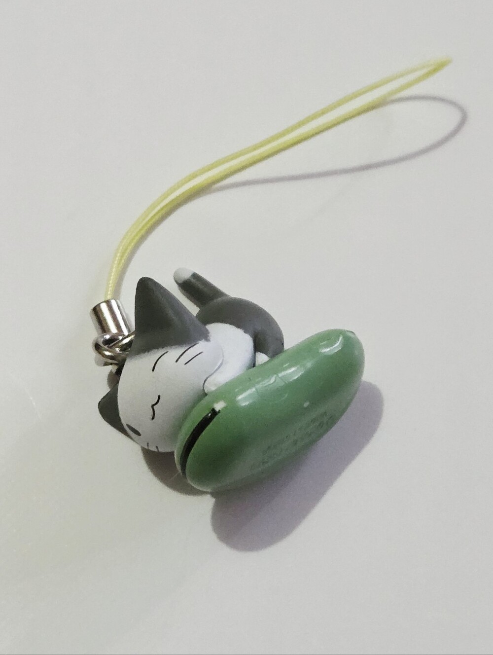 *5 for $20* Mame Mame Neko Neko Mini Figure Charm - Cat Strap